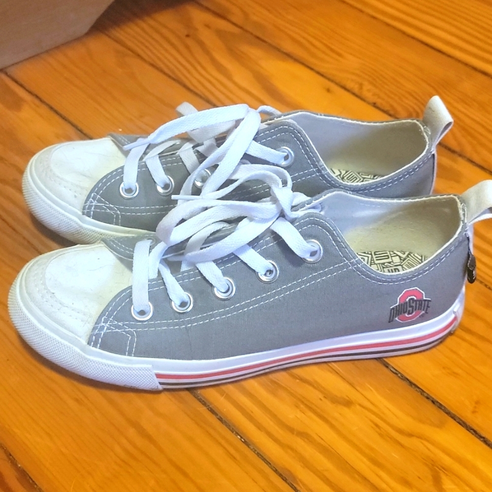 Ohio State size 5 canvas shoes